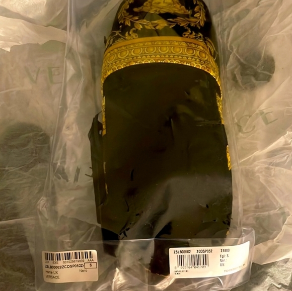 I ❤️ Baroque Slippers - Picture 1 of 7